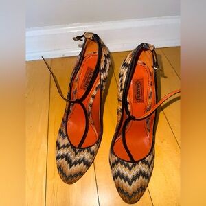 Missoni Black/Orange Chevron Print T-Strap Pumps, genuine leather